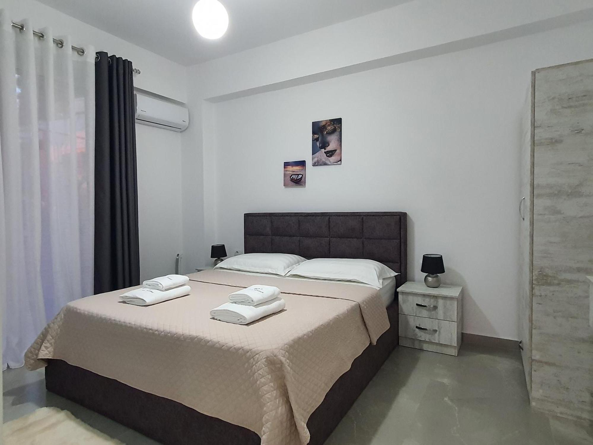 Flore Rooms Саранда Екстер'єр фото