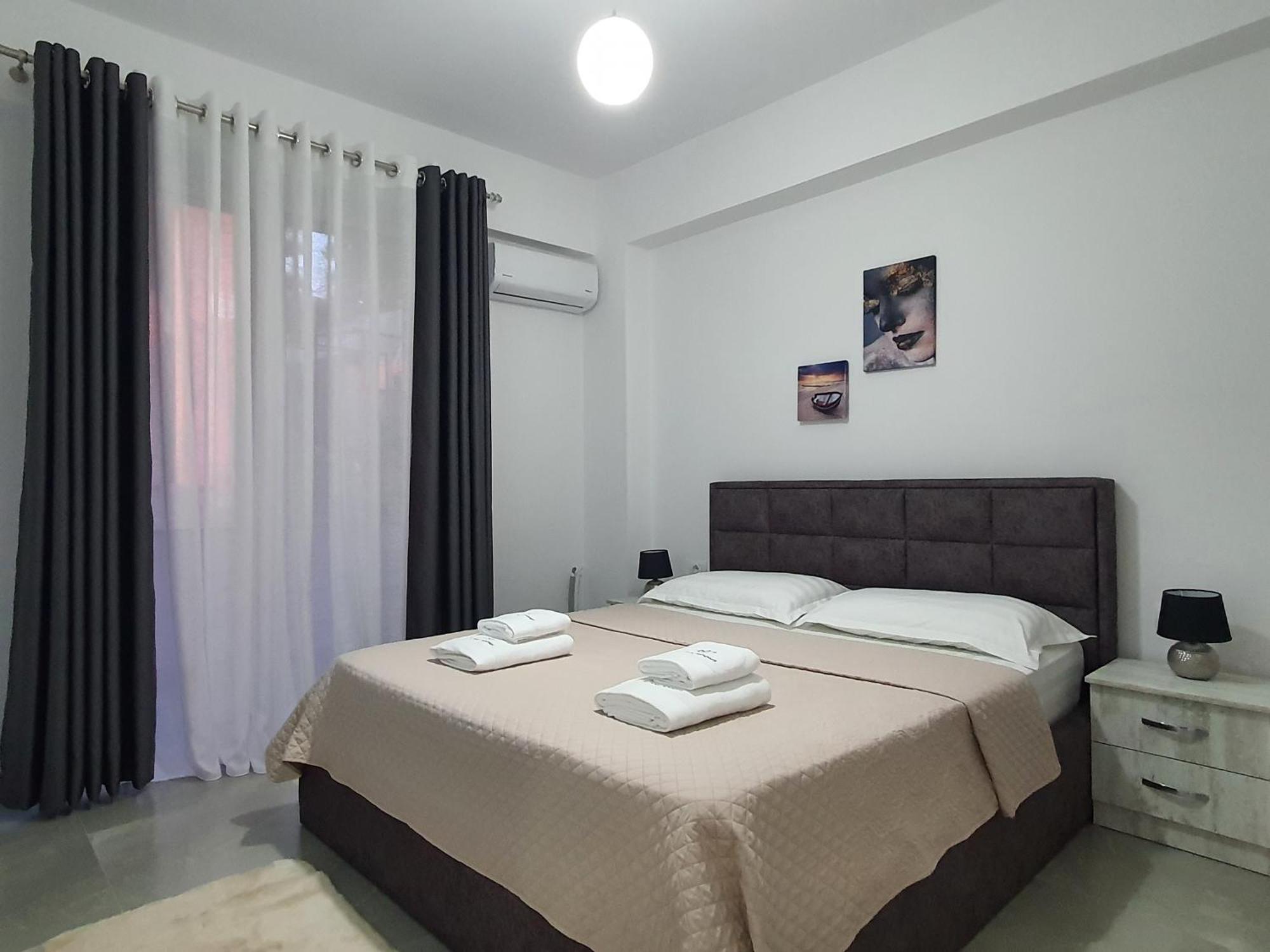 Flore Rooms Саранда Екстер'єр фото