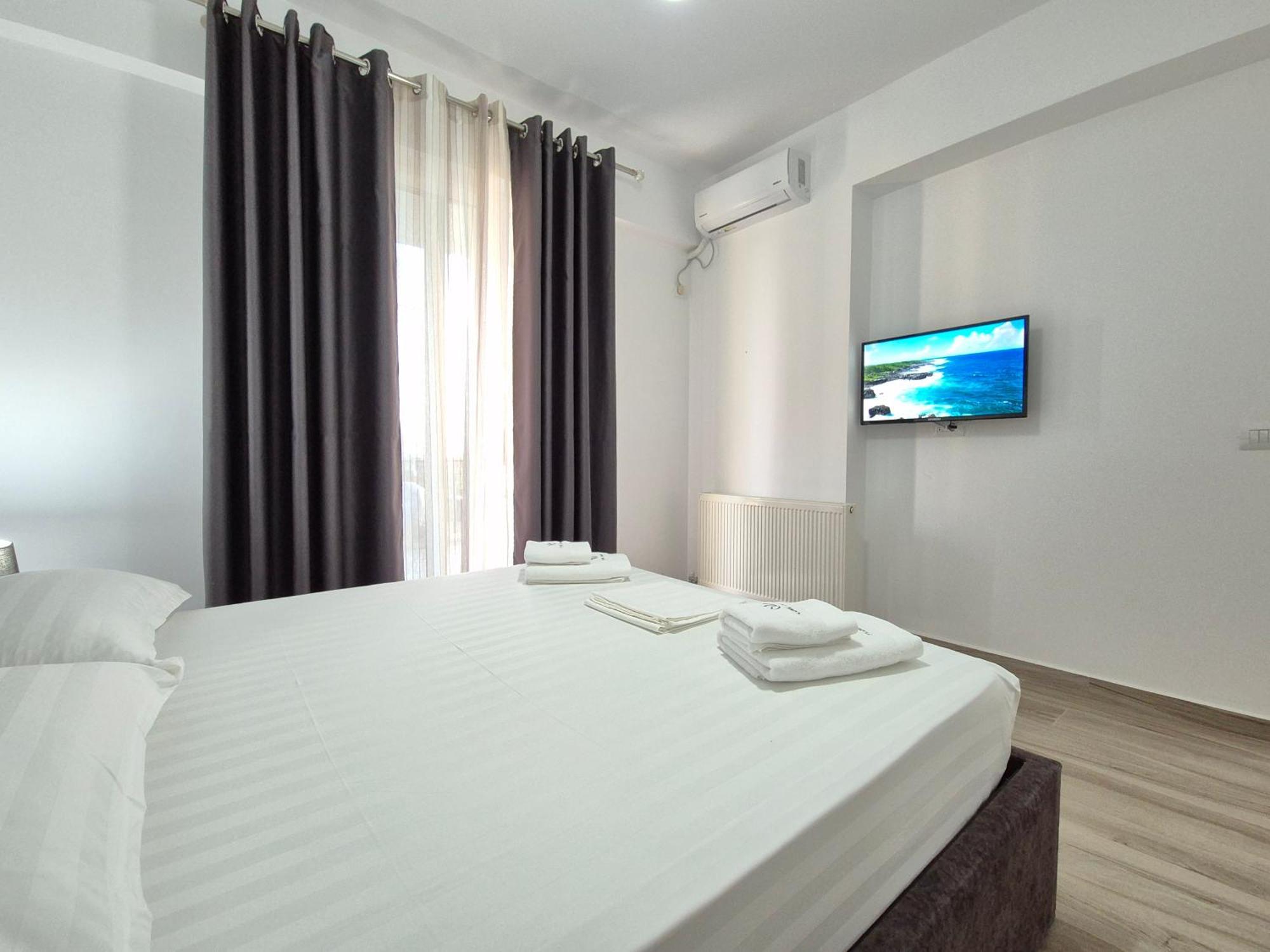 Flore Rooms Саранда Екстер'єр фото
