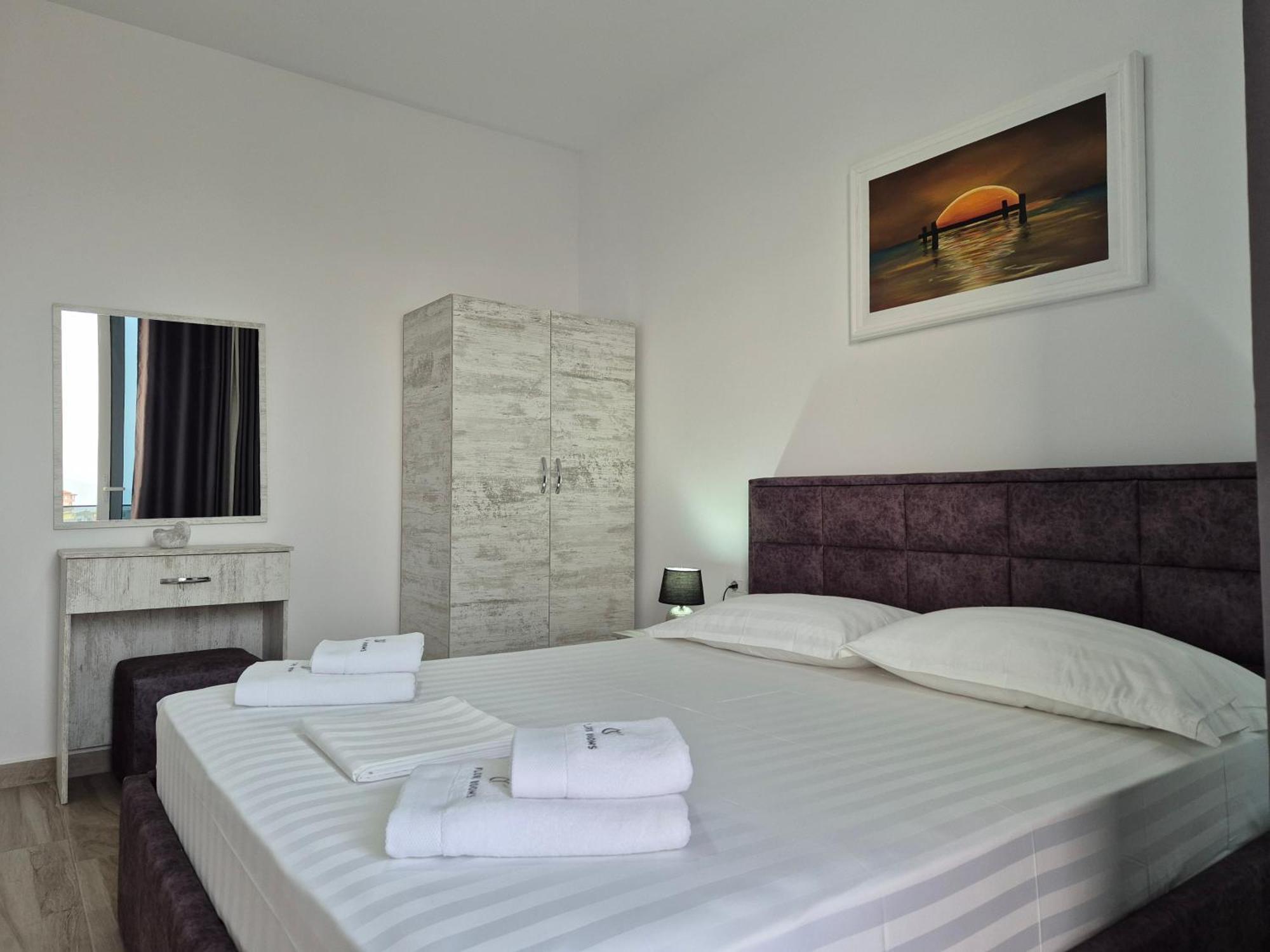 Flore Rooms Саранда Екстер'єр фото