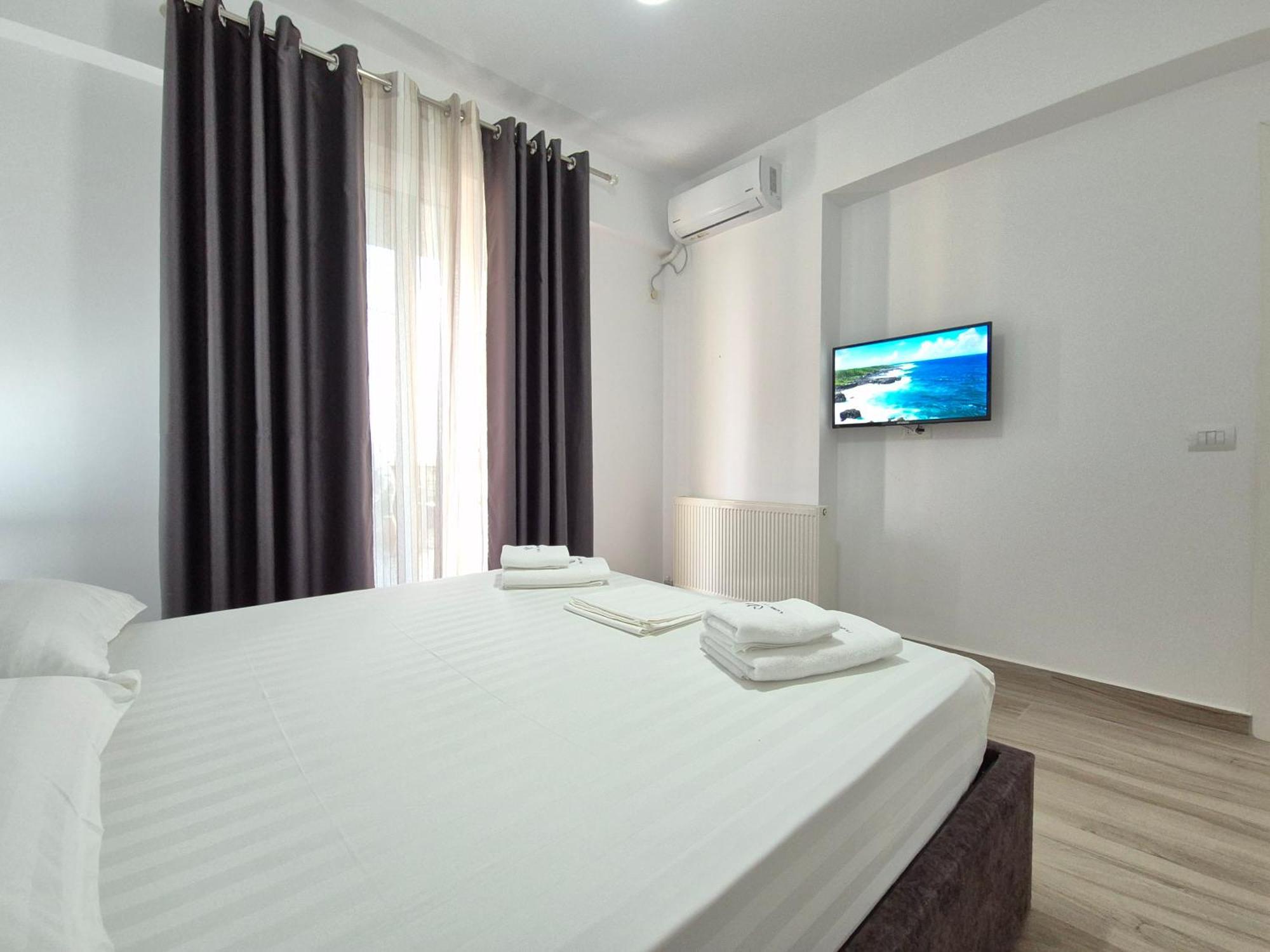 Flore Rooms Саранда Екстер'єр фото